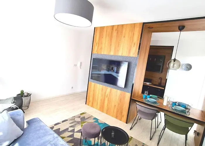 Azure Premium Apartment *